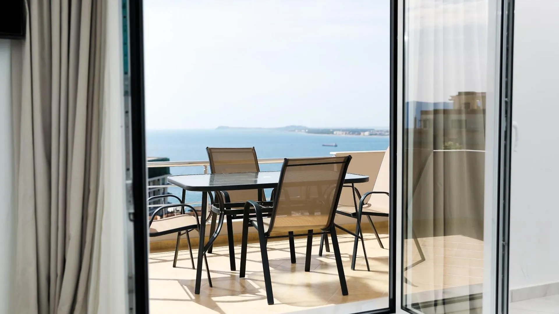 Aparthotel Villa Christianna Free Parking Vlorë